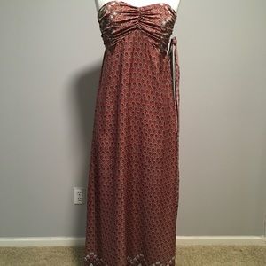 Attention colorful medium